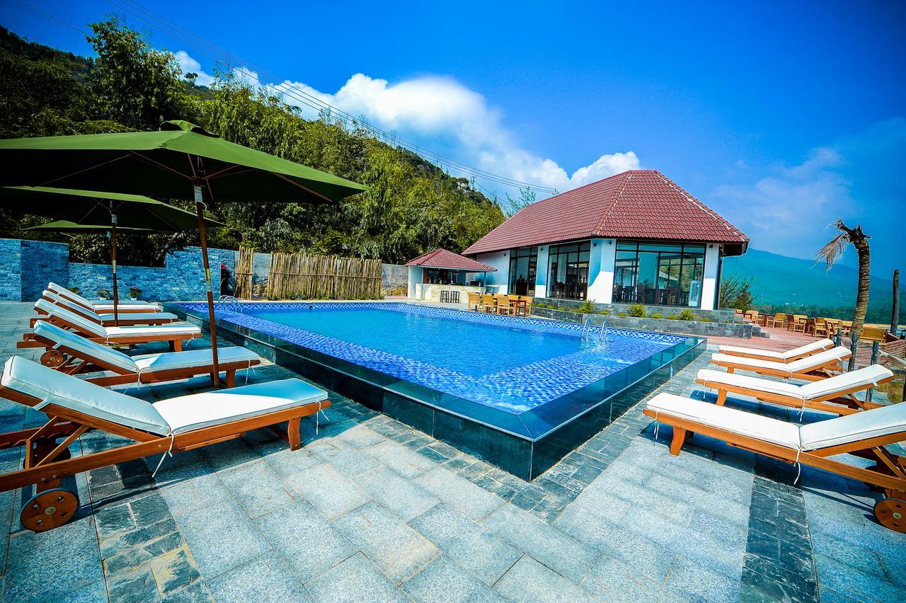 Aurora Villas And Resort Куинён Экстерьер фото