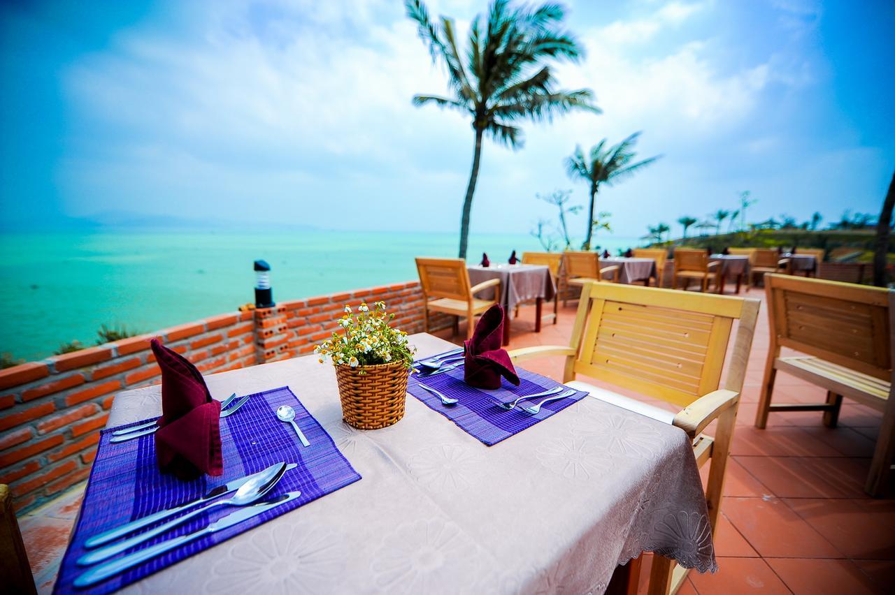 Aurora Villas And Resort Куинён Экстерьер фото