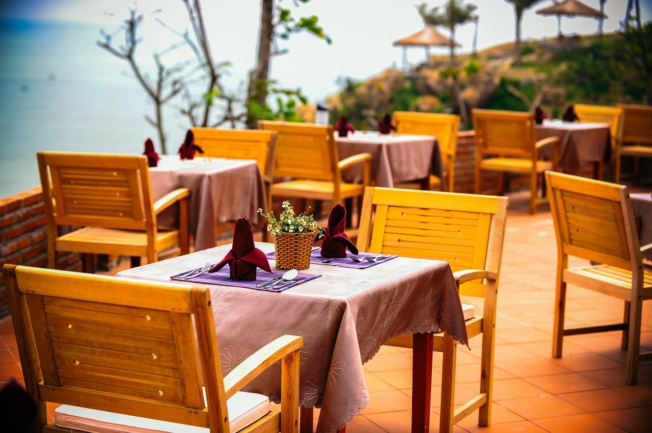 Aurora Villas And Resort Куинён Экстерьер фото