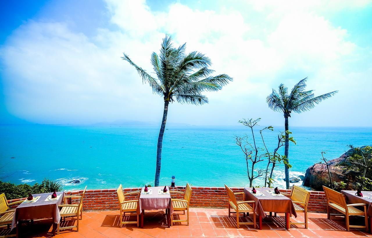 Aurora Villas And Resort Куинён Экстерьер фото
