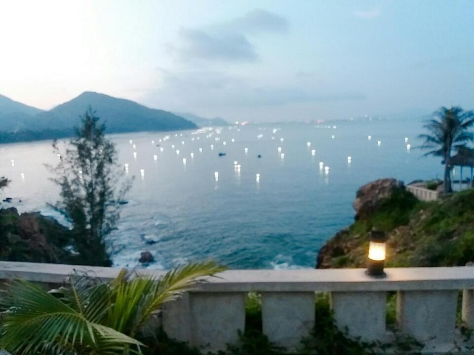 Aurora Villas And Resort Куинён Экстерьер фото