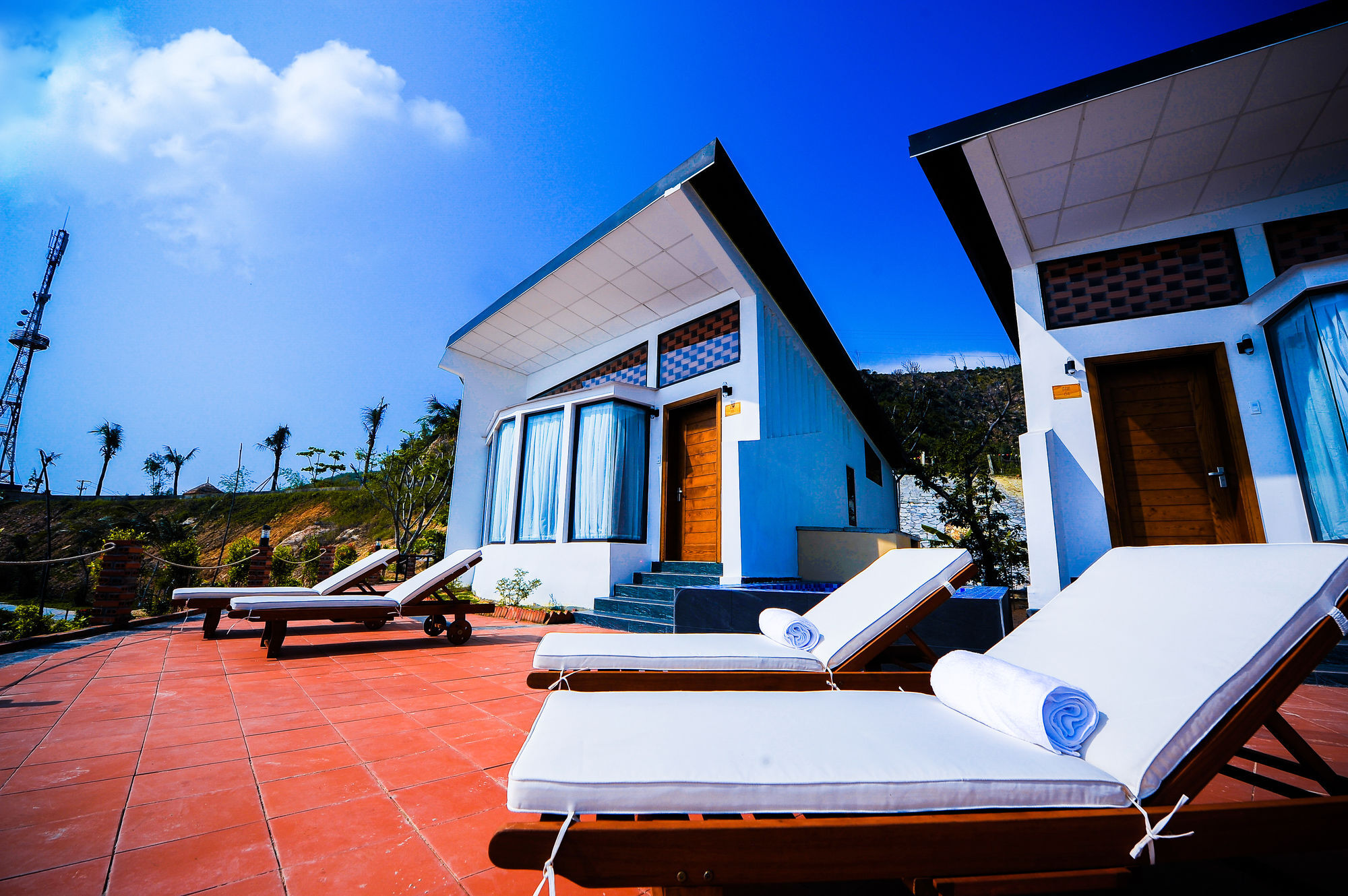 Aurora Villas And Resort Куинён Экстерьер фото