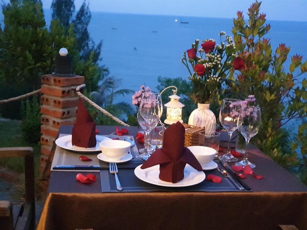 Aurora Villas And Resort Куинён Экстерьер фото